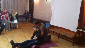 Переноска пострадавшего одним человеком.