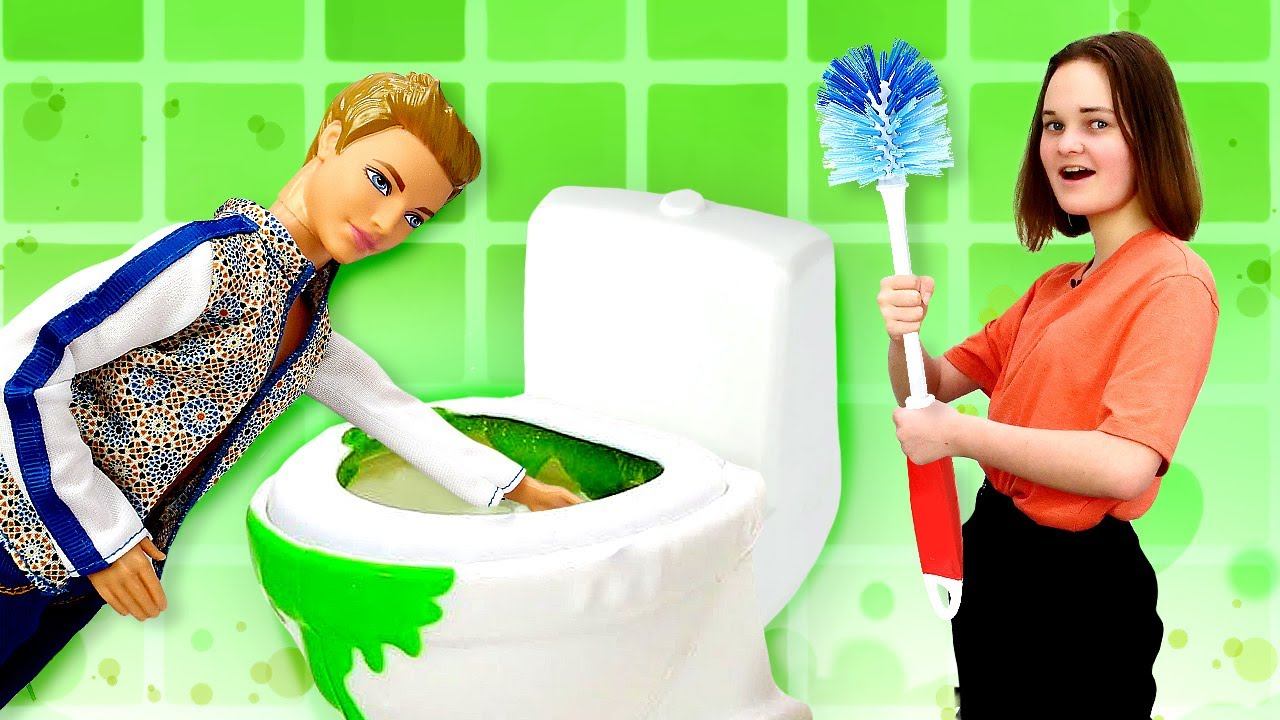 Барби устроила потоп, а КЕН стал сантехником! Видео для девочек. Играем в куклы смотреть онлайн