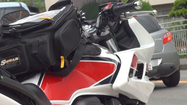 HONDA 埼玉県 CB400 SUPER BOL D'OR HYPER VTEC Revo NC42 CB400SB ホンダ・CB400スーパーフォア смотреть онлайн
