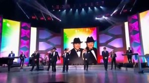 "Лев Лещенко и Владимир Винокур приглашают на концерт..."