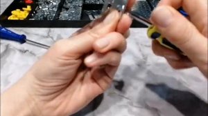 Металлический конструктор. Простой стул