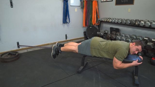 Band Hamstring Curl - Build Strong Hams without Weights! смотреть онлайн