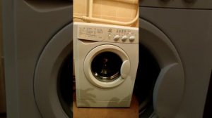 Стиральная машина - indesit wiun 83