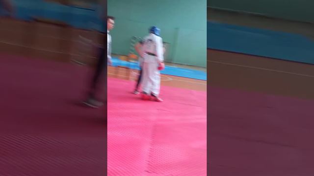 он выиграл в рублях и спарингах этот бой не делался как это был не зачёт смотреть онлайн
