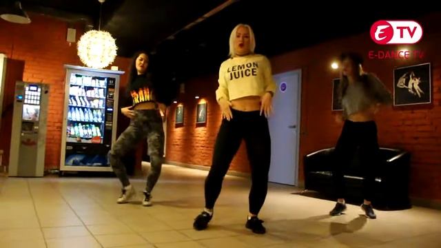 Choreo Dancehall by @miss_Julia | Студия танцев E-DANCE смотреть онлайн