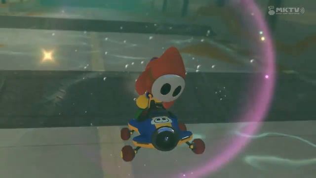 Tiny man. Tiny wheels. смотреть онлайн