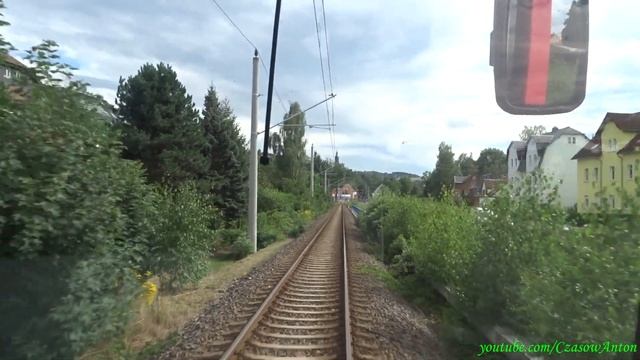 Хемниц. Трамвай едет по железной дороге / Chemnitz. Tramwaj jedzie linią kolejową смотреть онлайн