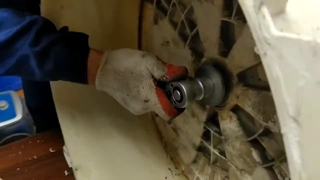 Как распилить бак стиральной машины? Замена подшипников стиральной машины Аристон. смотреть онлайн