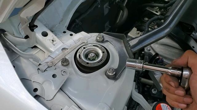TRD / Eibach 1" Drop Lowering Springs with KYB Excel-G Struts & Shocks Install (Scion tC2 / tC2.5) смотреть онлайн