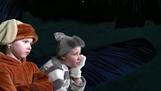 Чтобы продать что-нибудь ненужное, надо сначала купить что-нибудь ненужное!