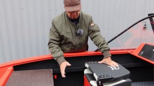 Новая мотолодка Триера 390 Фиш Комфорт