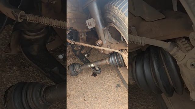 PEUGEOT PERIGO: Roda Saiu VOANDO! Pivô Se SOLTOU!Cuidado com Peça RECUPERADA/REMANUFATURADA смотреть онлайн