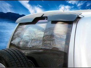 Спойлер-на-заднее-стекло-Нива-Шевроле-Тревел