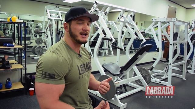 How To - Dumbbell Chest Fly - Hunter Labrada смотреть онлайн