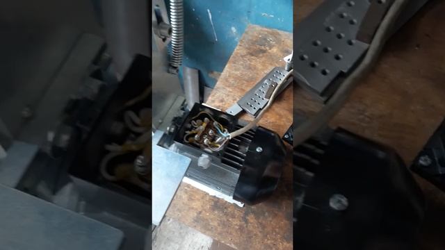 Гриндер На два ролика. смотреть онлайн