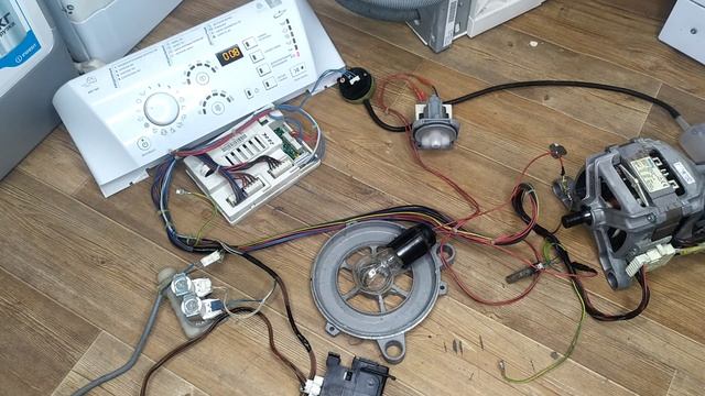 Hotpoint-Arisron ARTF 1047 27.06.23 