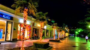 Крым 2021. ЯЛТА что здесь творится ВЕСНОЙ. Люди ждут начала КУРОРТНОГО СЕЗОНА.