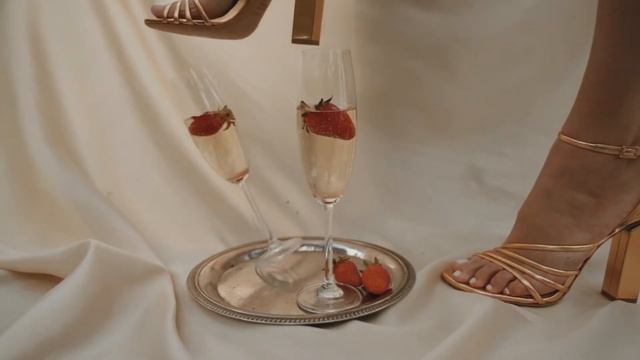 Босоножки бренда VIC MATIE в AVANTI boutique смотреть онлайн