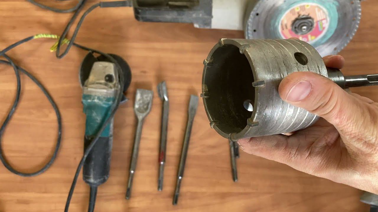 Как самому установить подрозетник. Электрика своими руками