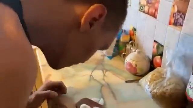 Драка Алкашей возле Алтаря / Лучшая Драка Алкашни смотреть онлайн