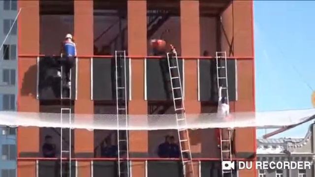 Российский отлет по пожарному виду спорта занял первое место!!!!! смотреть онлайн