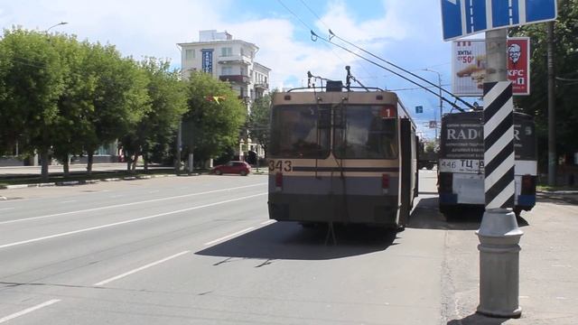 На автономном ходу объезжает троллейбус смотреть онлайн
