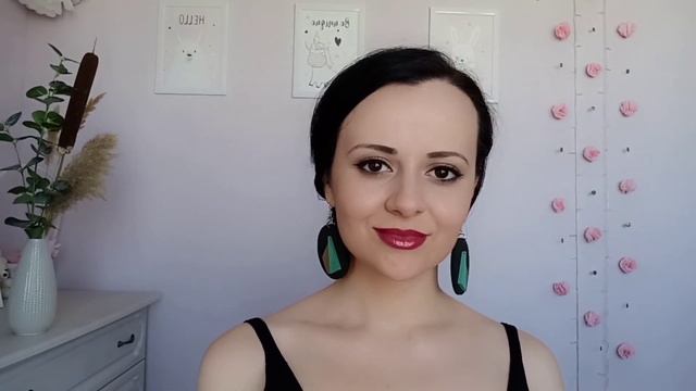 РАСПАКОВКА ПОСЫЛОК АЛИЭКСПРЕСС С ПРИМЕРКОЙ!!! ДЖИНСЫ, КОЛЬЦЕВАЯ ЛАМПА, ИНТЕРЕСНЫЕ СЕРЬГИ, ПАРИК!!! смотреть онлайн