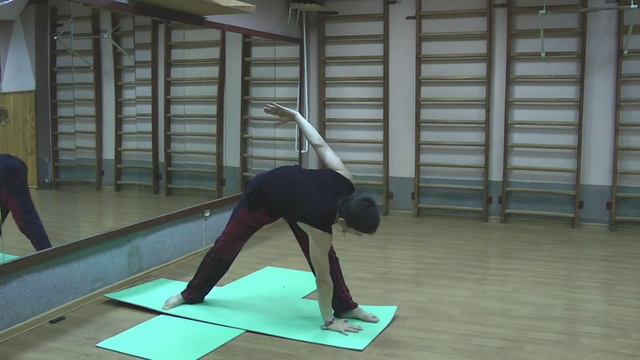 Хатха йога. Утренние занятия- 1"Пробуждение" смотреть онлайн