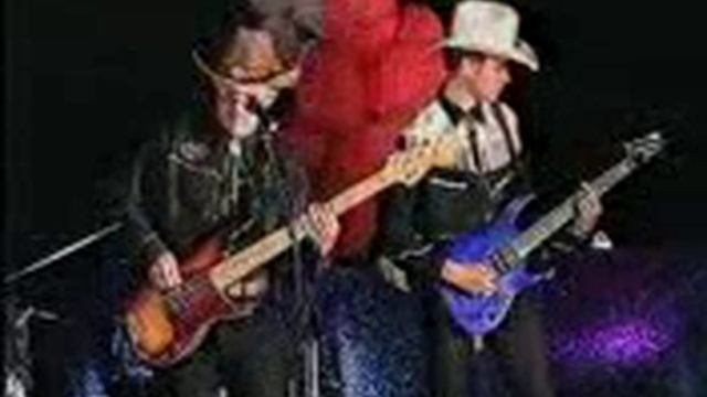 ДЖЕКИ-ВЫПУСКНОЙ-РОССИЯ смотреть онлайн