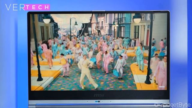 MSI Modern 14 VS HP Pavilion X360! - Comparison Between The 10th Gen Ultrabooks! смотреть онлайн