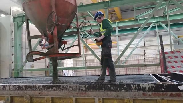 Работа в Польше на бетонной фабрике смотреть онлайн