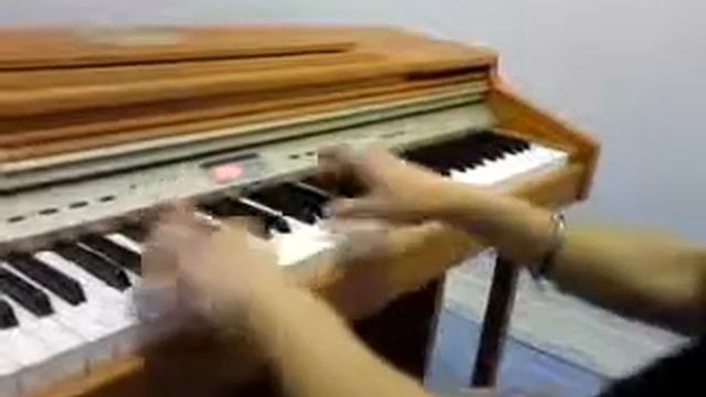 Damian playing Tae Yang ~ Wedding Dress! смотреть онлайн
