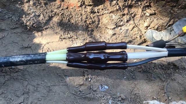 Установка жильных термоусадочных трубок кабельной Муфты до 1000 В фирмы Термофит смотреть онлайн