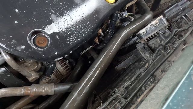 Freelander 2 / LR2 - Engine Bay Clean смотреть онлайн