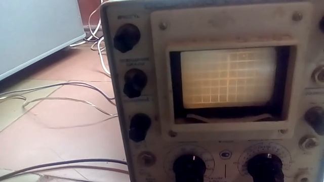 Попытка увидеть звон волнового резонатора тесла качера с прерывателем на осциллографе. Схема смотреть онлайн