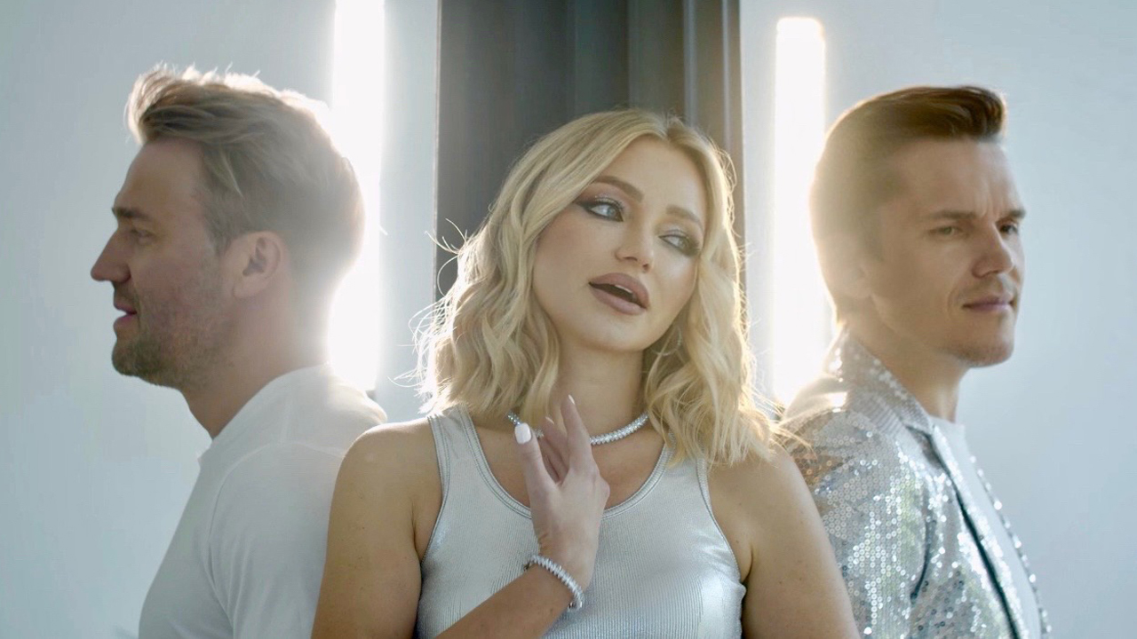 Инна Маликова и Новые Самоцветы - Пьяное диско смотреть онлайн