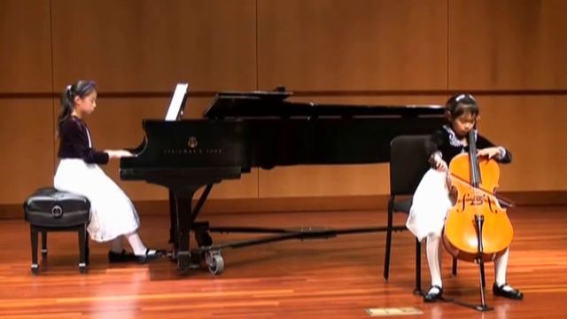 Fiona's Cello Performance - Arioso in G from BWV156 by Bach смотреть онлайн