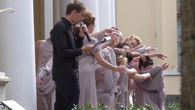 S9920008 Показ коллекции «Божественная роза» часть 2 смотреть онлайн