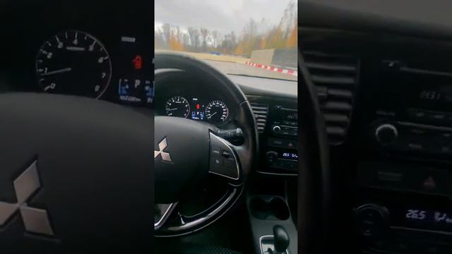 Mitsubishi Outlender 2.0 4WD 2016 смотреть онлайн