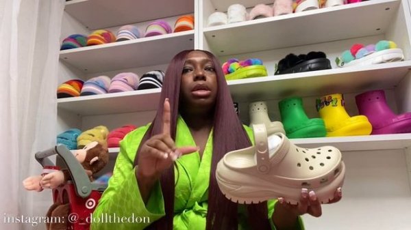 CROCS MEGA CRUSH CLOG UNBOXING REVIEW & TRY ON HAUL | VERY DETAILED FT. CROC SOCKS & NEW COLORWAYS!