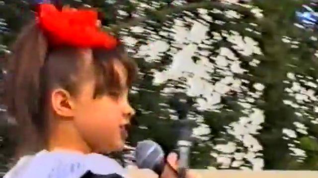 Женя Отрадная в детстве. День рождения. смотреть онлайн