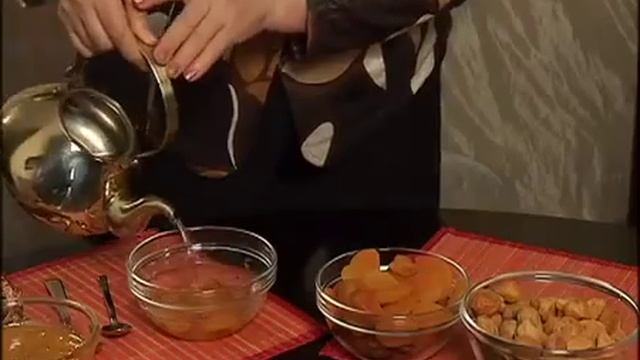 Что полезней? Курага или урюк.mp4 смотреть онлайн