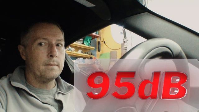 Alfa 4C vs Lotus Elise Review - Those Nanny Sounds Make a Difference смотреть онлайн