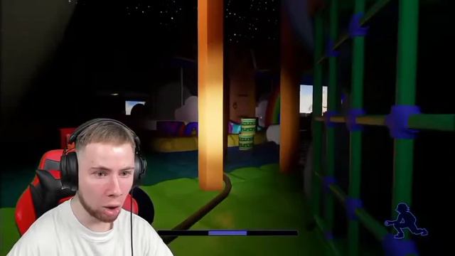 Тиктак играет фнаф на стриме!! /фнаф / тиктак #тиктак #фнаф