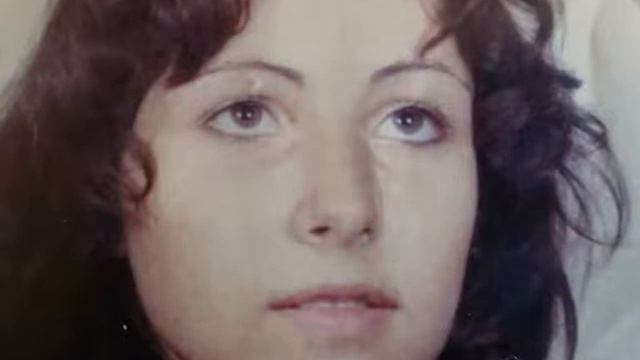 LAURENCE смотреть онлайн