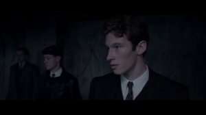 "Среди нас есть мракоборцы''- Грин-де-вальд. Фантастические твари престпления гриндевальда