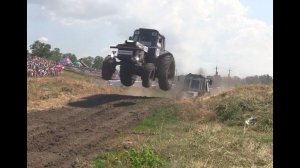 Бизон Трек Шоу-2014 Летающие трактора