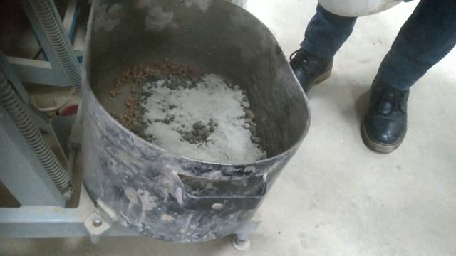 "Слоеный пирог" из бетонов смотреть онлайн