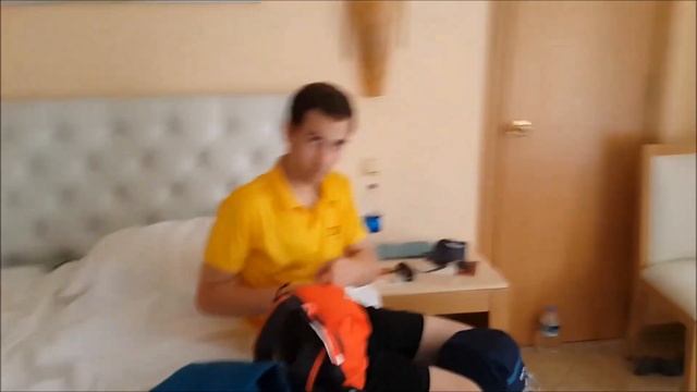 Жизнь в Турции или как работают аниматоры Часть 1 смотреть онлайн