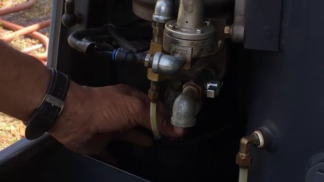 Servicing An Airman Portable Compressor PDS185S